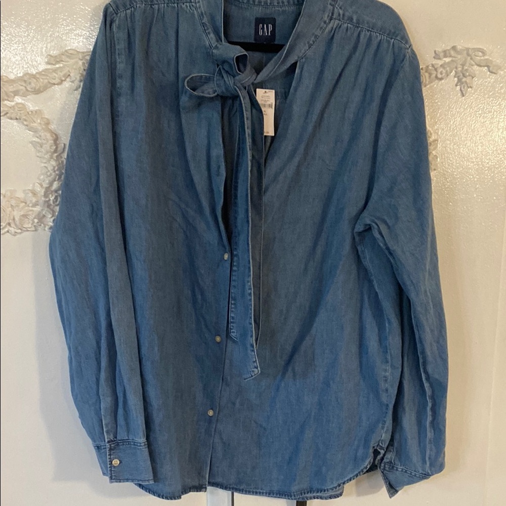 GAP Blue Denim Button-Up Shirt Tie Neck. SZ XL Tall